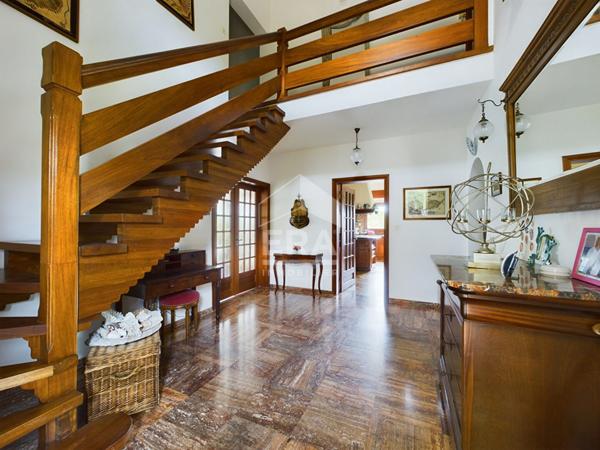 Belle maison vue mer, avec piscine, à quelques pas de la plage