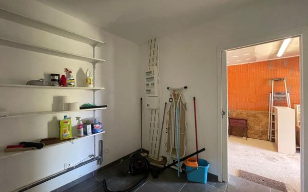 Maison à vendre    4 pièces •  Lagorce