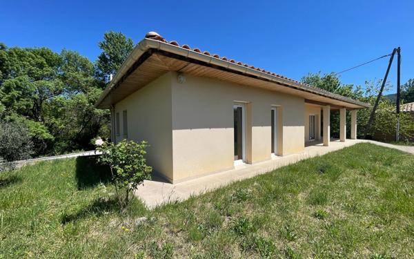 Maison à vendre    4 pièces •  Lagorce