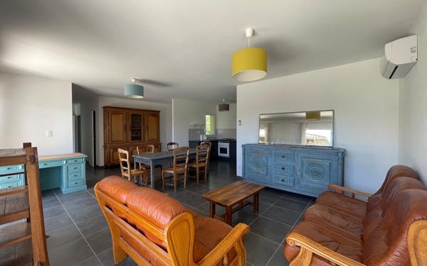 Maison à vendre    4 pièces •  Lagorce