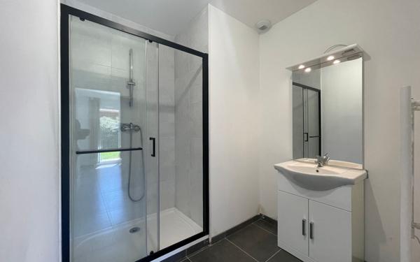 Maison à vendre    4 pièces •  Lagorce