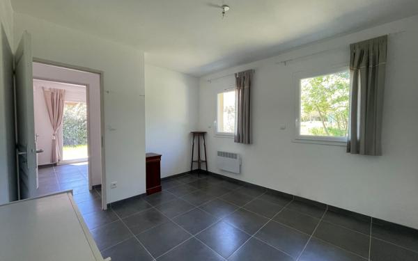 Maison à vendre    4 pièces •  Lagorce