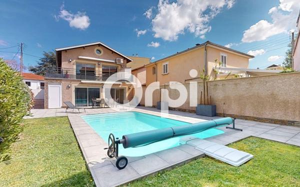 Maison à vendre    7 pièces • 159 m2 Bron