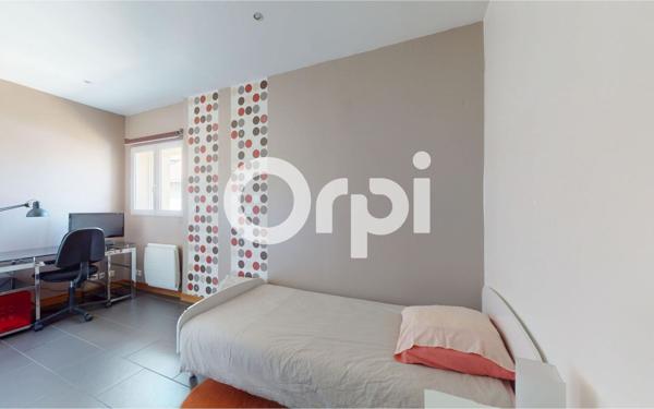 Maison à vendre    7 pièces • 159 m2 Bron