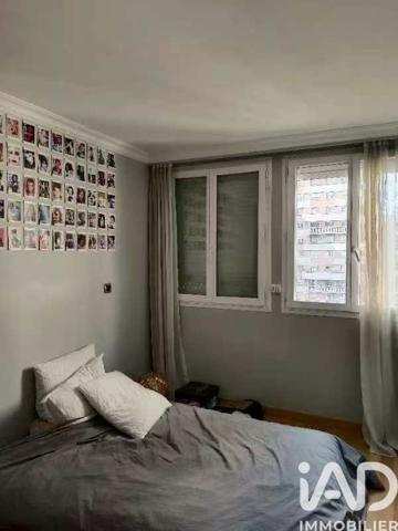 Appartement à vendre 4 pièces 74 m² Paris 19