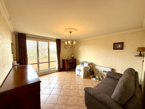 Bondy (93140) 4 Pièces avec BOX, 2 balcons, cave proche RER et futur métro 15