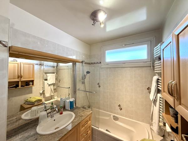 Bondy (93140) 4 Pièces avec BOX, 2 balcons, cave proche RER et futur métro 15