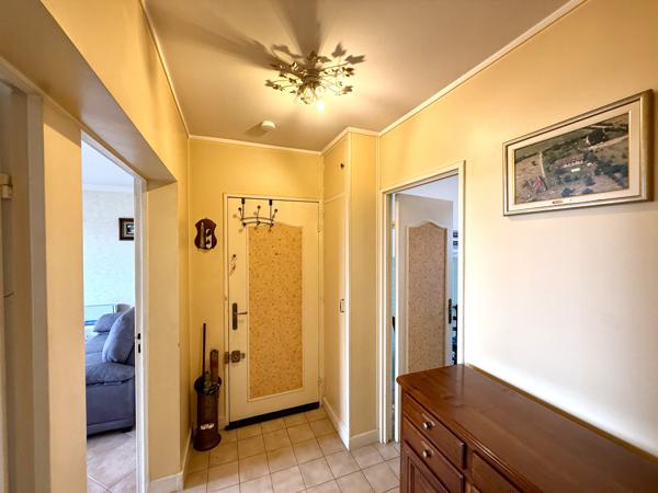 Bondy (93140) 4 Pièces avec BOX, 2 balcons, cave proche RER et futur métro 15