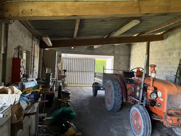 Vente                                                      Terrain
                        
                                         930 m2                     à Vallans