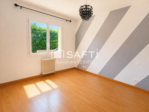 Maison 3 chambres avec garage et piscine