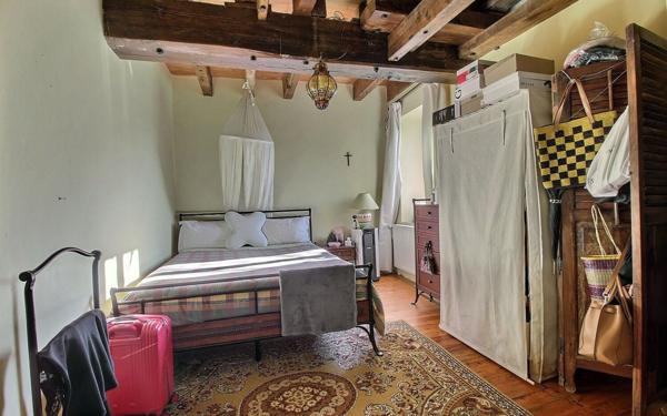 Maison à vendre    6 pièces •  Saint-Symphorien-de-Marmagne