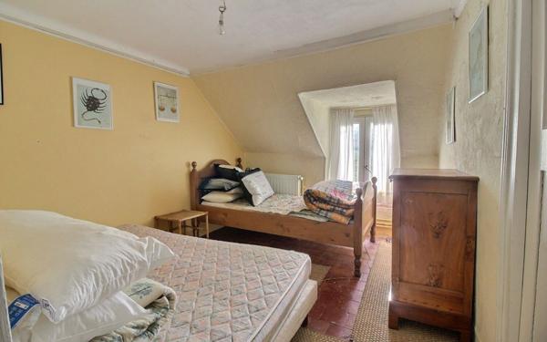 Maison à vendre    6 pièces •  Saint-Symphorien-de-Marmagne