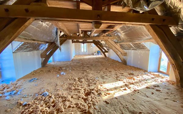 Maison à vendre    6 pièces •  Saint-Symphorien-de-Marmagne