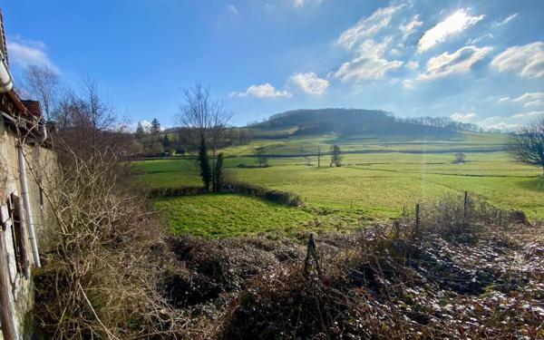 Maison à vendre    6 pièces •  Saint-Symphorien-de-Marmagne