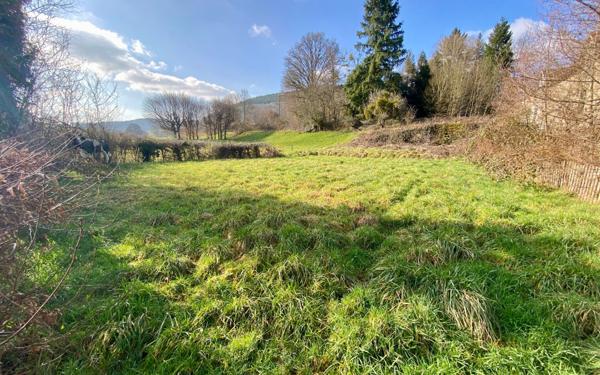 Maison à vendre    6 pièces •  Saint-Symphorien-de-Marmagne