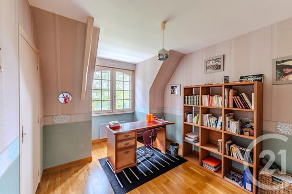 Maison à vendre  12 pièces - 238 m2 ST BERTHEVIN - 53