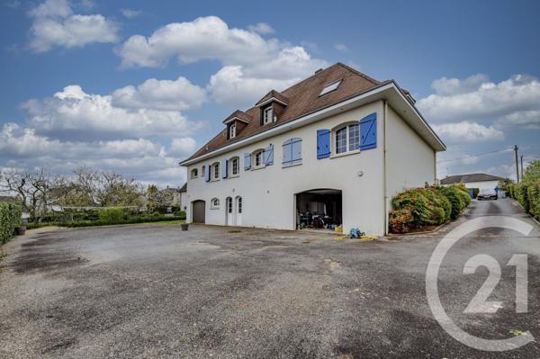 Maison à vendre  12 pièces - 238 m2 ST BERTHEVIN - 53