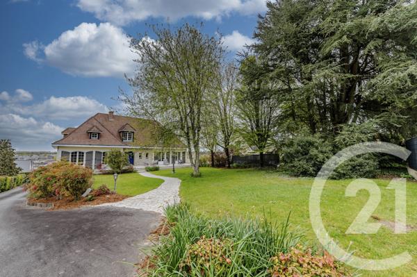 Maison à vendre  12 pièces - 238 m2 ST BERTHEVIN - 53