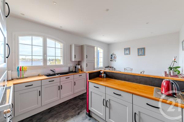 Maison à vendre  12 pièces - 238 m2 ST BERTHEVIN - 53