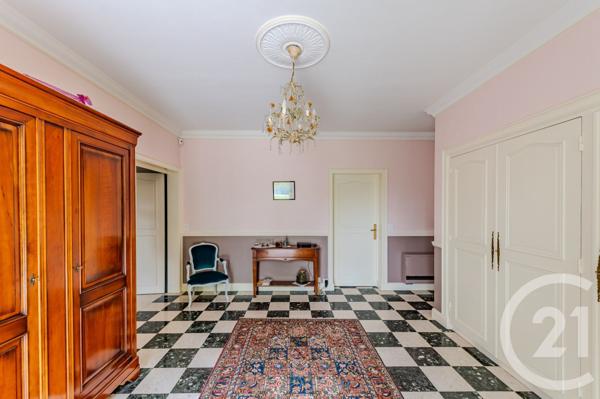 Maison à vendre  12 pièces - 238 m2 ST BERTHEVIN - 53