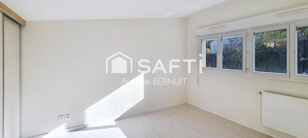 T2 rénové  Bregille, jardin/stationnement extérieur