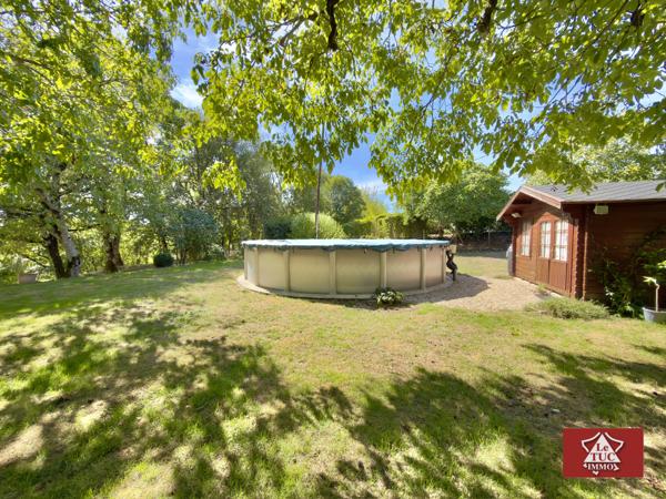 Maison en pierre avec garage, piscine et jardin. Penne-d'Agenais (47140)