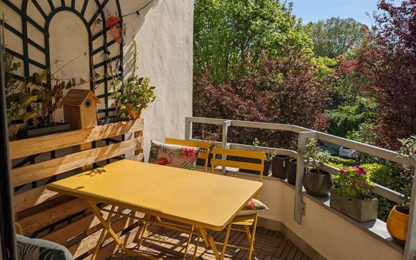 Appartement à vendre    4 pièces • 77,20 m2 Joinville-le-Pont