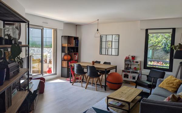 Appartement à vendre    4 pièces • 77,20 m2 Joinville-le-Pont