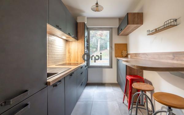 Appartement à vendre    4 pièces • 77,20 m2 Joinville-le-Pont