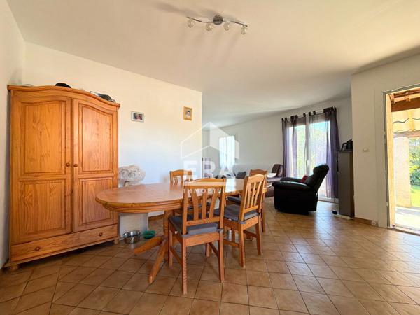 A VENDRE EN EXCLUSIVITE 84120 PERTUIS MAISON TYPE 4 PIECES D'ENVIRON 78M² AVEC JARDIN ET GARAGE.