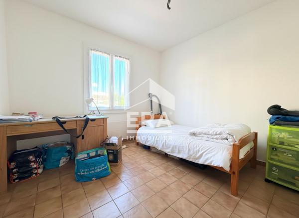 A VENDRE EN EXCLUSIVITE 84120 PERTUIS MAISON TYPE 4 PIECES D'ENVIRON 78M² AVEC JARDIN ET GARAGE.