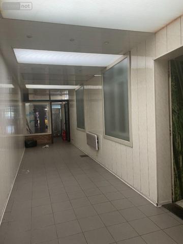 Murs commerciaux à vendre à Bailleul dans le Nord (59270), ref : F30332