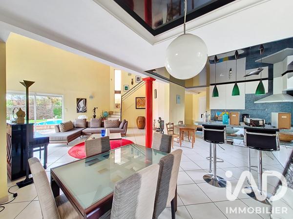 Maison à vendre 6 pièces 196 m² Cugnaux