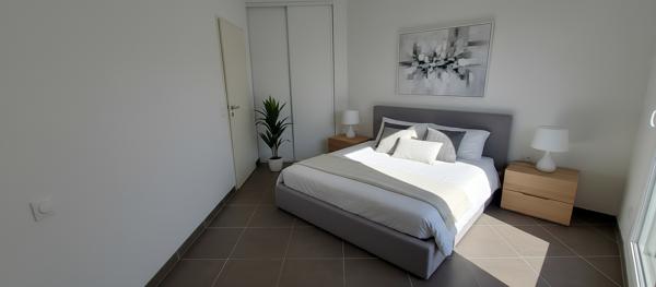 30.GARD.NIMES. Magnifique appartement de 69 m² avec terrasse de  42 m² dans résidence hautement sécurisée quartier Hoche
