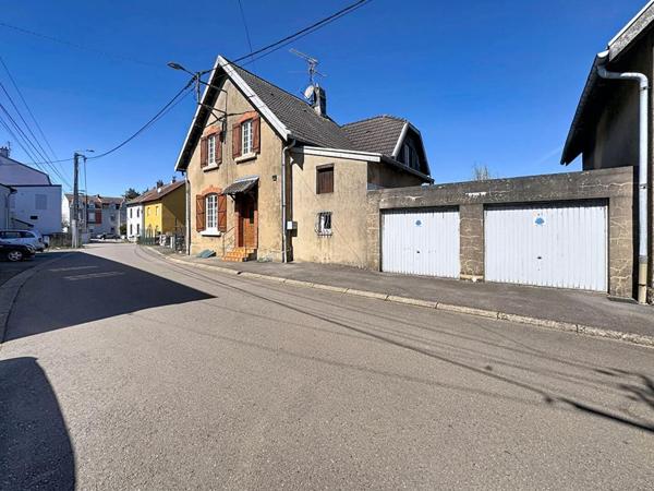 Maison familiale au calme - 3 chambres -  Jardin clos -  Double garage