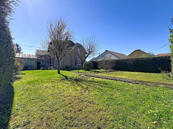 Maison familiale au calme - 3 chambres -  Jardin clos -  Double garage