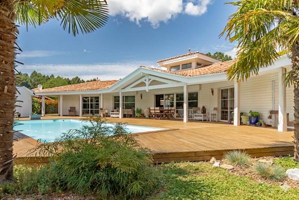 Villa 160m2 Piscine Pool house Garage