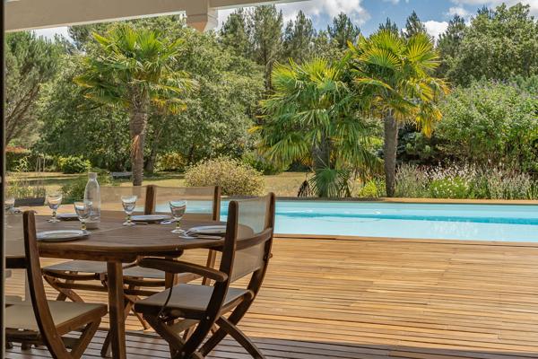 Villa 160m2 Piscine Pool house Garage