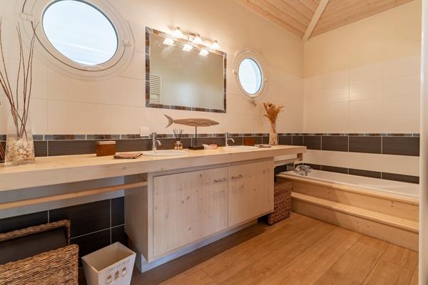 Villa 160m2 Piscine Pool house Garage