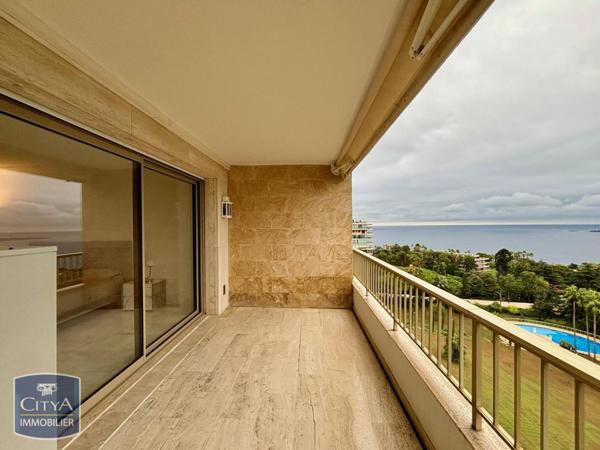 Location appartement Cannes (06) 4 pièces 96.78m²