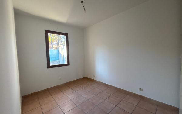 Maison à vendre    4 pièces •  Mallemoisson