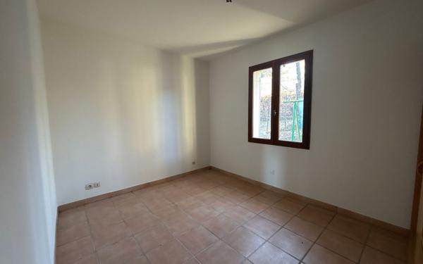 Maison à vendre    4 pièces •  Mallemoisson