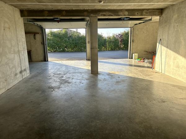 SUPERBE MAISON AVEC PISCINE