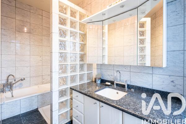 Maison à vendre 8 pièces 210 m² Saint-Maur-des-Fossés