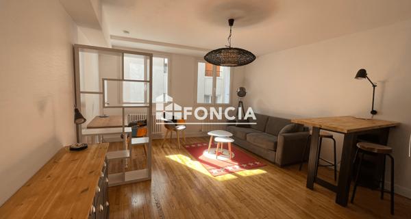 Location Studio meublé 27.85 m² - Rodez 12000