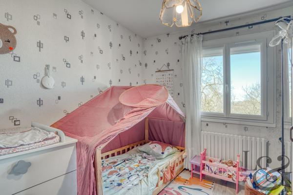 A vendre maison avec jardin proche de toutes les commodités à Sainte-Livrade-sur-Lot