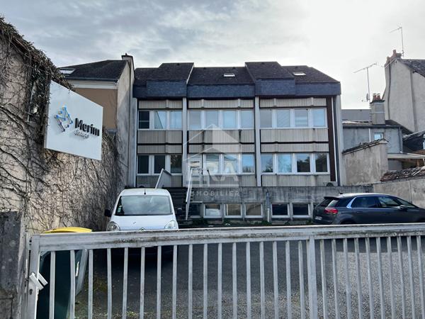 IMMEUBLE DE BUREAUX 530 m²