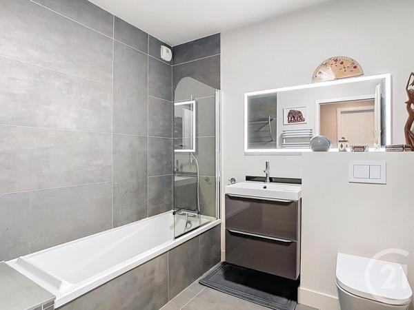 Appartement F4 à vendre  4 pièces - 117,70 m2 LATTES - 34