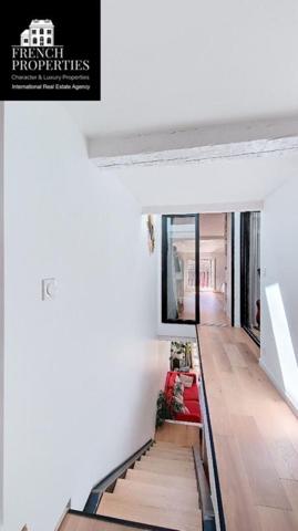 Triplex atypique  avec terrasse  .Hyper centre ville de Perpignan