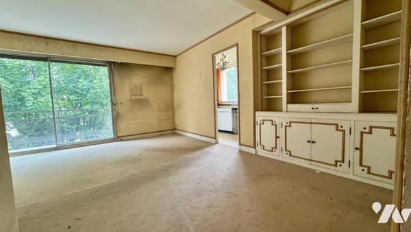 92100 BOULOGNE NORD - APPARTEMENT 2 PIECES -  DERNIER ETAGE - BALCON -PARKING -A RENOVER